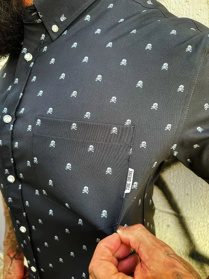 CROSSBONE INFINITY SKULL BUTTON UP
