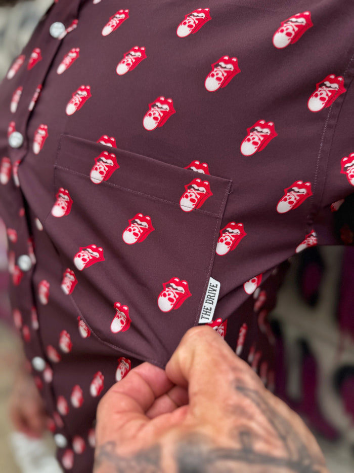 ESSENTIAL BAD TASTE BUTTON UP