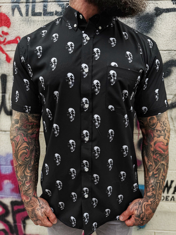 ESSENTIAL CROSS SKULL BUTTON UP