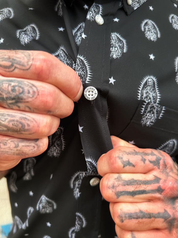 ESSENTIAL OUR LADY BUTTON UP