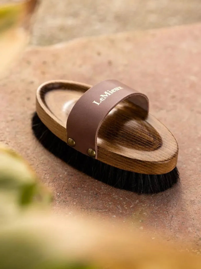 LeMieux Artisan Lambswool Body Brush Brown - -