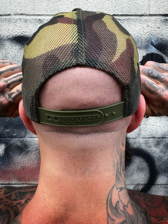 NEON NIGHTMARE FOAM CURVED BILL CAMO HAT